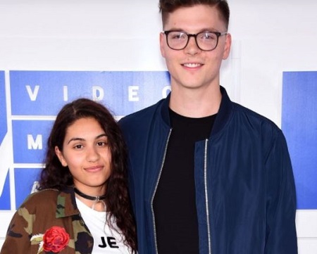 Alessia Cara was in a relationship with American musician, Kevin Garrett
